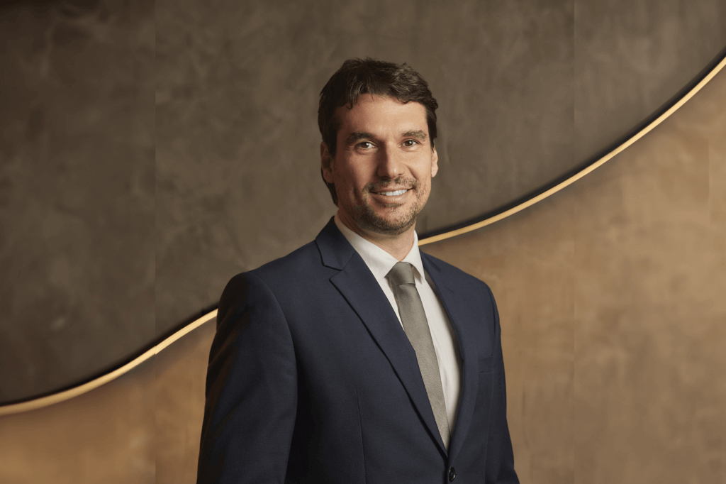 CLÁUDIO JAEGER SIRANGELO